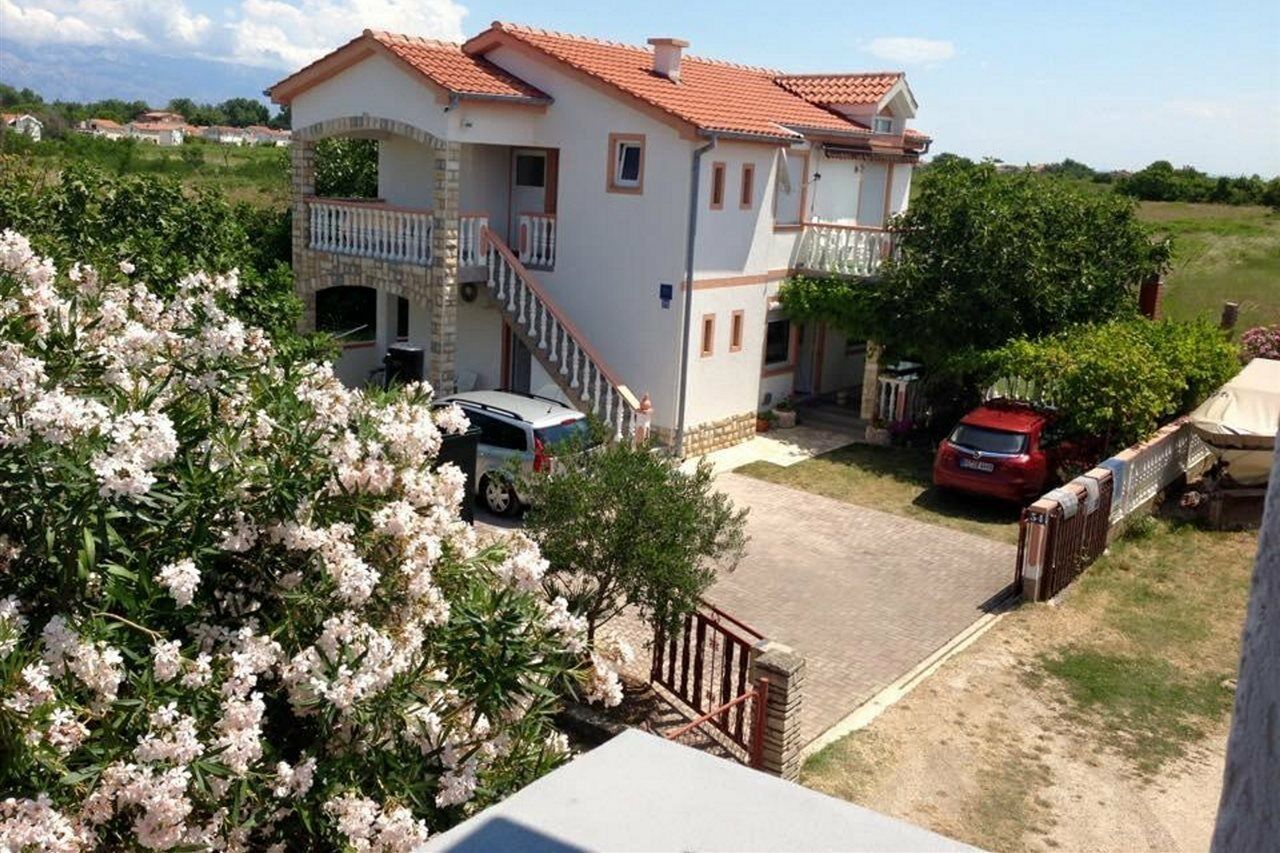 Apartments Galic Nin Exterior foto